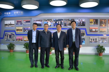 省委副书记信长星到微扑克俱乐部集团ATG公司调研